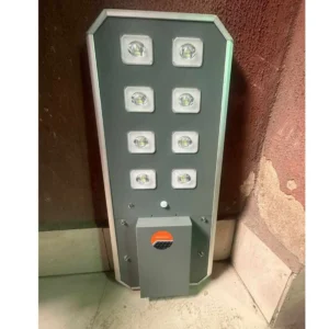 Putian Solar All In One Solar Street Light 100W 8 Eyes